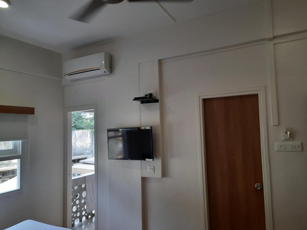 Hotel Bhooshan, Shivajinagar, 2*