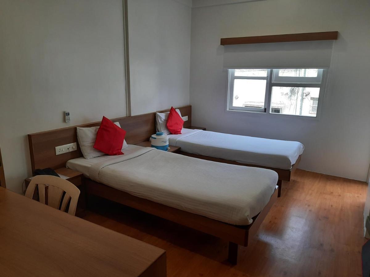 Bhooshan, Shivajinagar, 2* Pune